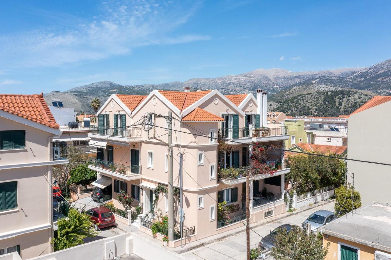 Grand Square Apartment Argostoli  Buitenkant foto