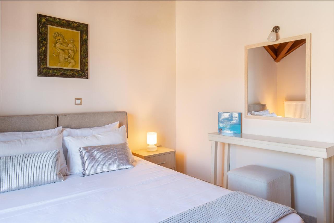 Grand Square Apartment Argostoli  Buitenkant foto