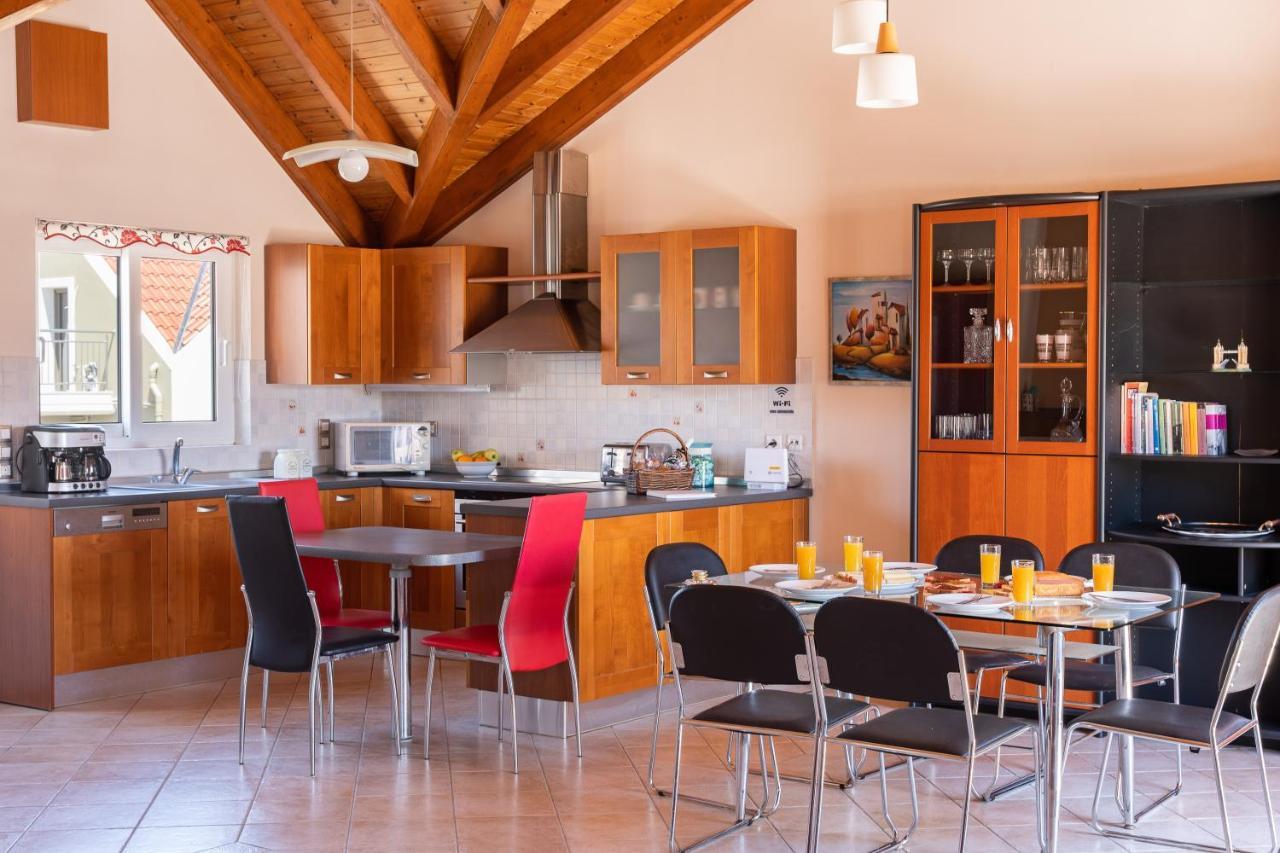 Grand Square Apartment Argostoli  Buitenkant foto