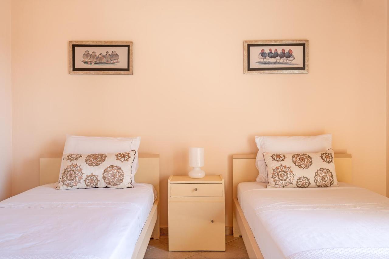 Grand Square Apartment Argostoli  Buitenkant foto