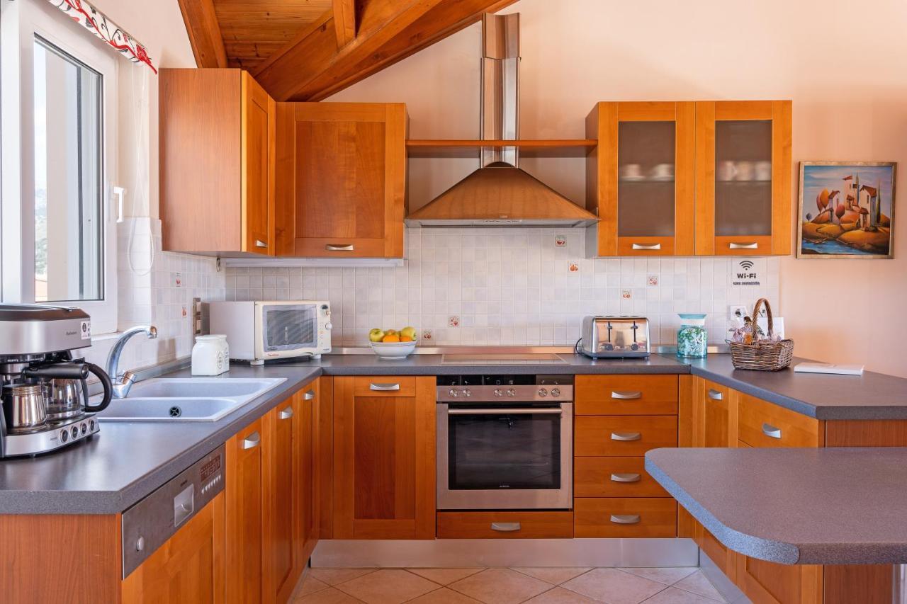 Grand Square Apartment Argostoli  Buitenkant foto